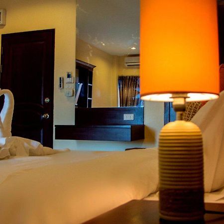 Lucky Inn Residency Pattaya ภายนอก รูปภาพ
