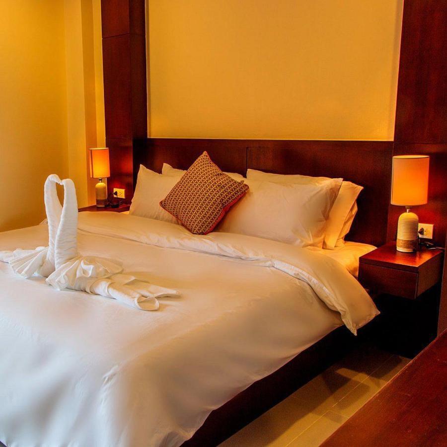 Lucky Inn Residency Pattaya ภายนอก รูปภาพ
